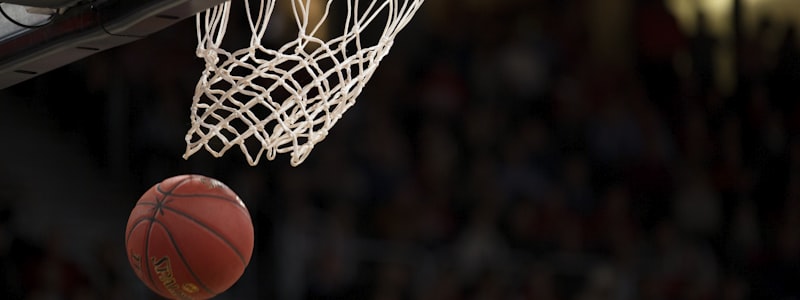 CBA总决赛直播画面 - 辽宁本钢队与浙江广厦队争夺总冠军